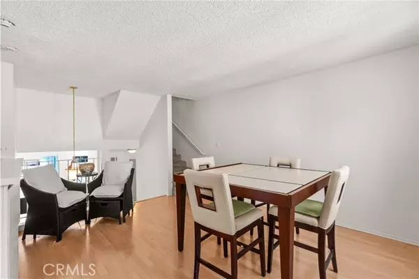 North Hills (los Angeles), CA 91343,9740 Sepulveda Boulevard #20