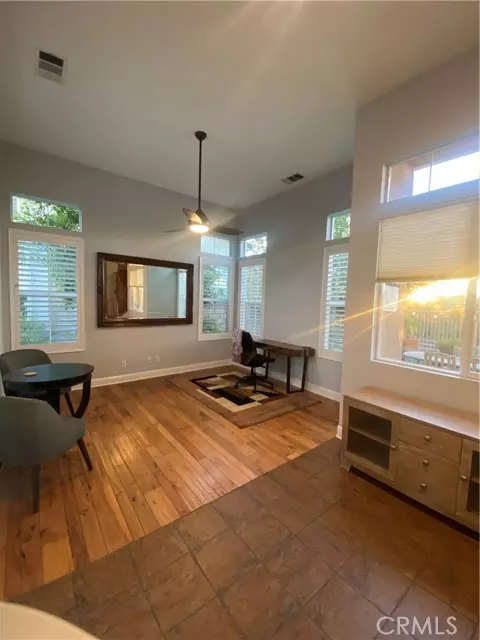 Valencia (santa Clarita), CA 91355,26947 Cape Cod Drive