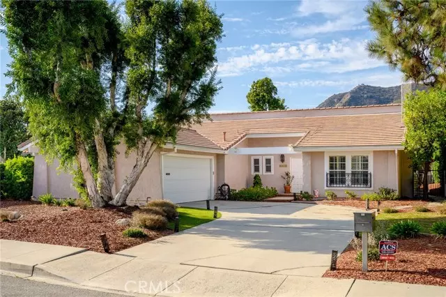 Los Angeles, CA 90068,3015 Arrowhead Drive