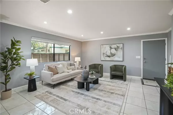 Newhall (santa Clarita), CA 91321,23542 Newhall Avenue #5