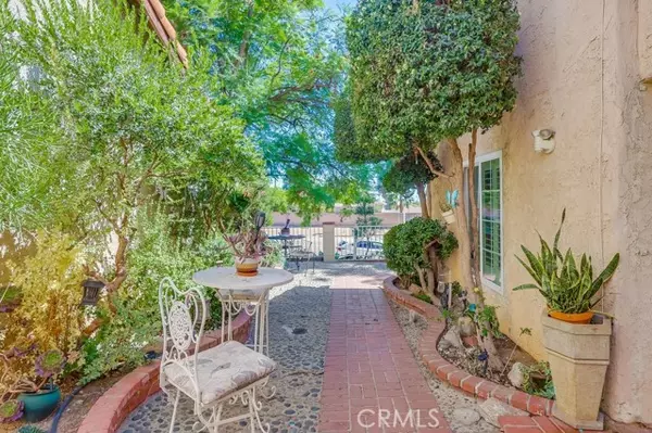 Sylmar (los Angeles), CA 91342,15915 Foothill Boulevard