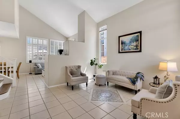 Valencia (santa Clarita), CA 91354,23809 Woodpark Court