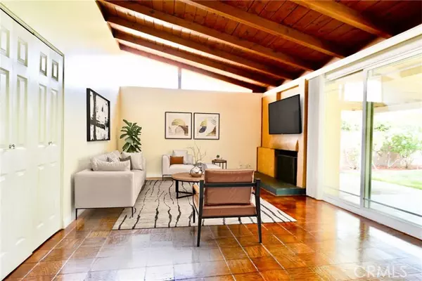 Winnetka (los Angeles), CA 91306,8512 Fullbright Avenue