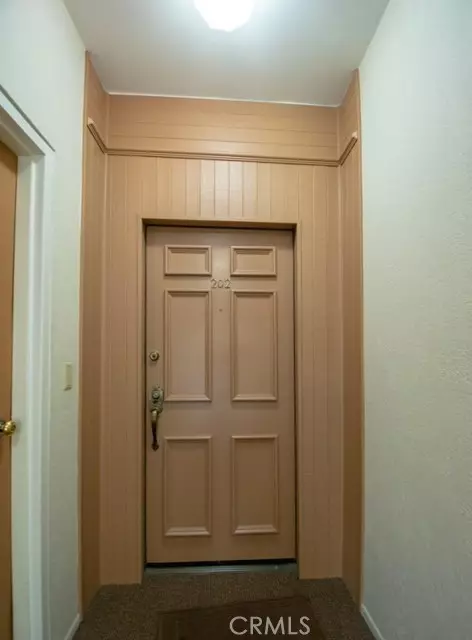 Valley Village, CA 91607,12355 Chandler Boulevard #202