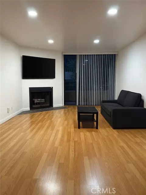 4141 Via Marisol #214, Los Angeles, CA 90042