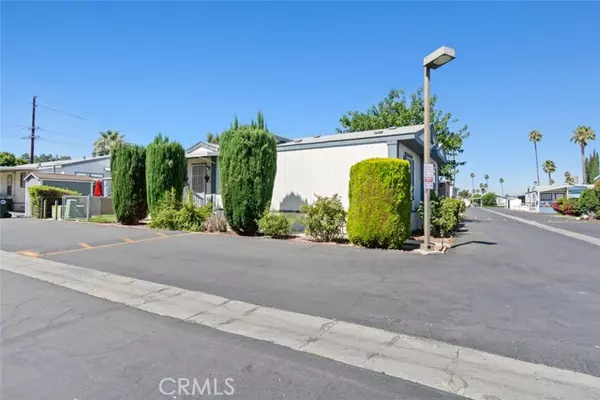 Canyon Country (santa Clarita), CA 91351,20401 Soledad Canyon Road #451