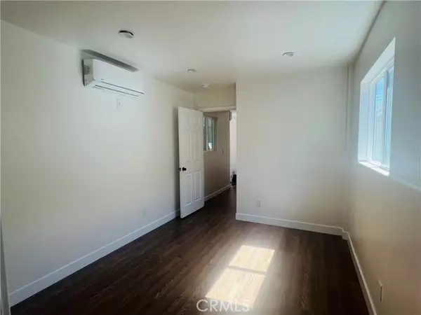 Sylmar (los Angeles), CA 91342,12765 Woodcock Avenue