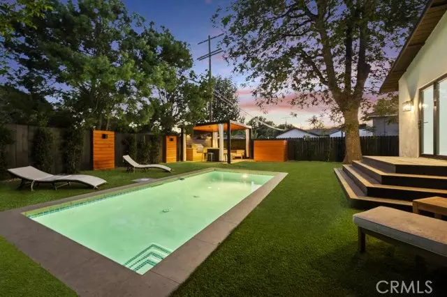 14328 Emelita Street, Sherman Oaks, CA 91401
