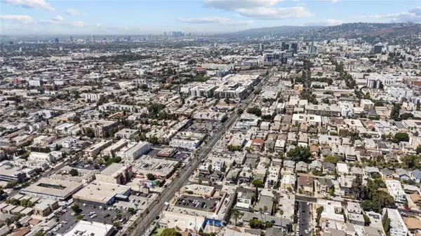 Los Angeles, CA 90027,5133 W Sunset Boulevard