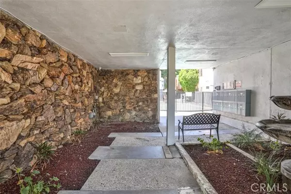 Canoga Park (los Angeles), CA 91304,20951 Roscoe Boulevard