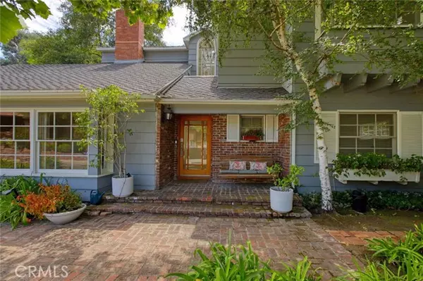 Sherman Oaks, CA 91403,3847 Royal Woods Drive