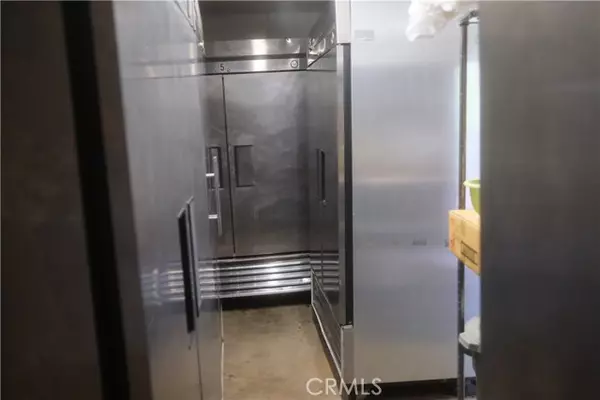 Pacoima (los Angeles), CA 91331,10337 San Fernando Road