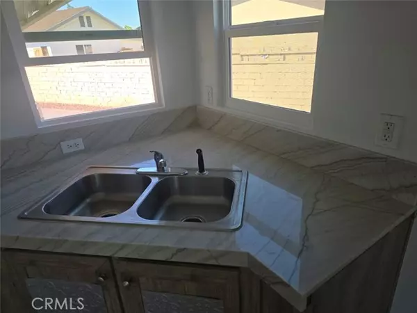 Garden Grove, CA 92843,13096 Blackbird #164