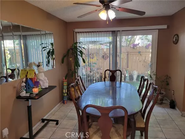 Panorama City (los Angeles), CA 91402,9800 Vesper Avenue #28