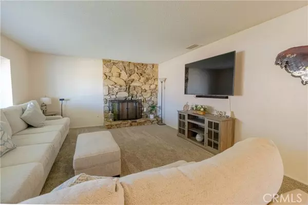 Arleta (los Angeles), CA 91331,13524 Chase Street