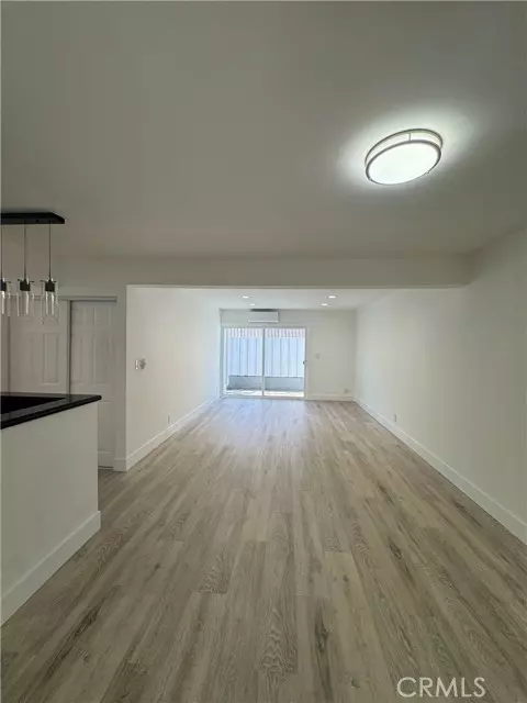 Tarzana (los Angeles), CA 91356,18620 Hatteras Street #169