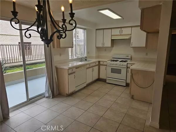 Tujunga (los Angeles), CA 91042,10290 Tujunga Canyon Boulevard #103