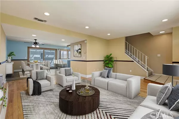 Newhall (santa Clarita), CA 91321,24233 La Glorita Circle