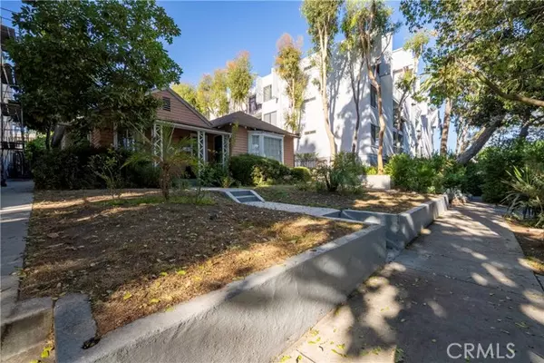 West Hollywood, CA 90046,7511 Hampton Avenue