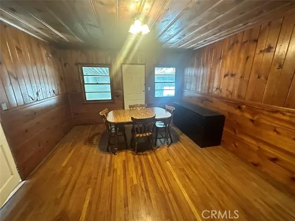 Sun Valley (los Angeles), CA 91352,10842 Saticoy Street