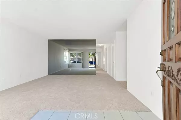 Chatsworth (los Angeles), CA 91311,10540 Eton Avenue