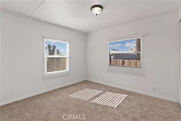 Adelanto, CA 92301,11420 Lee Avenue #48