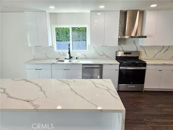 North Hollywood (los Angeles), CA 91605,12948 Lull Street