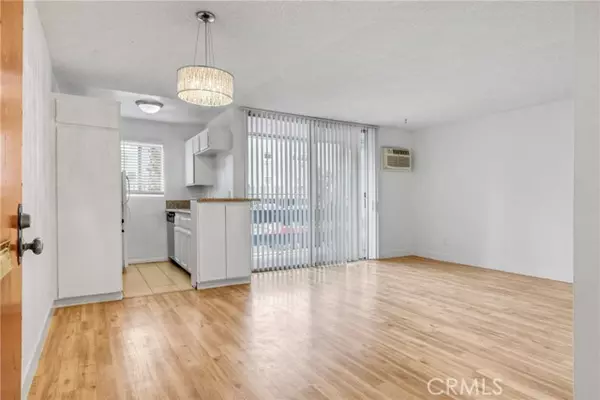 Van Nuys (los Angeles), CA 91405,7100 Woodman Avenue