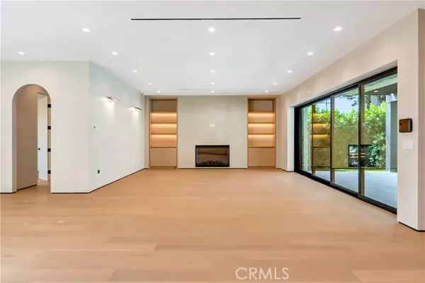 Valley Village, CA 91607,5149 Beeman Avenue