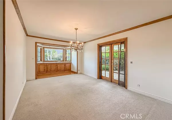 Calabasas, CA 91301,27014 Helmond Drive