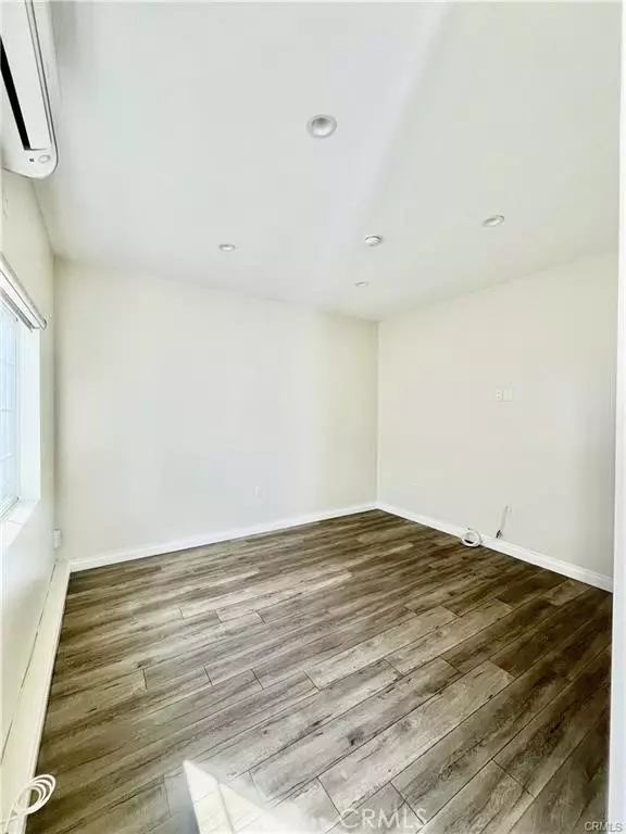 Encino (los Angeles), CA 91316,5709 Jamieson Ave