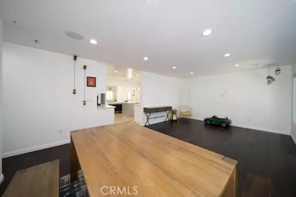 West Hills (los Angeles), CA 91307,6661 Franrivers Avenue