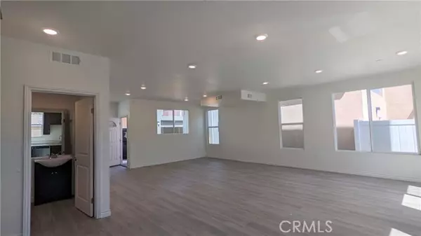 North Hills (los Angeles), CA 91343,15126 Logos Court