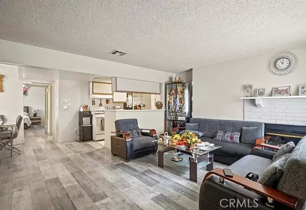 Tujunga (los Angeles), CA 91042,10219 Commerce