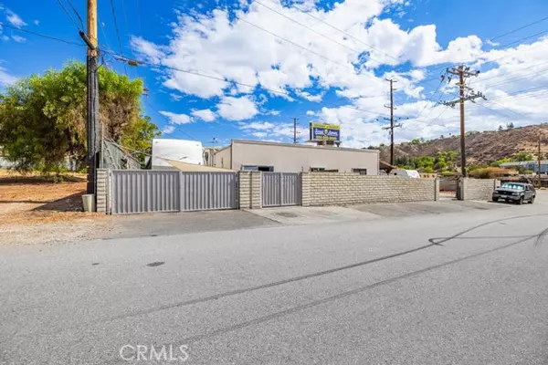 Canyon Country (santa Clarita), CA 91351,17675 Sierra Highway