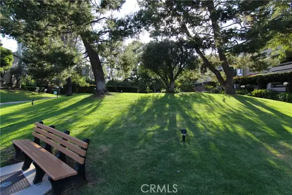 Sherman Oaks, CA 91403,15207 Magnolia Boulevard #123