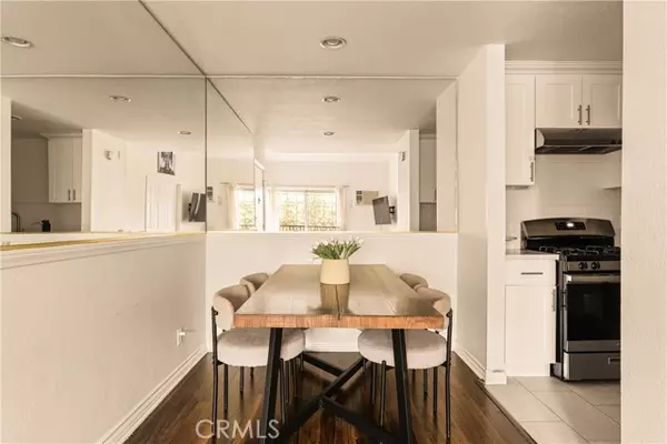 Glendale, CA 91203,365 Burchett Street #303