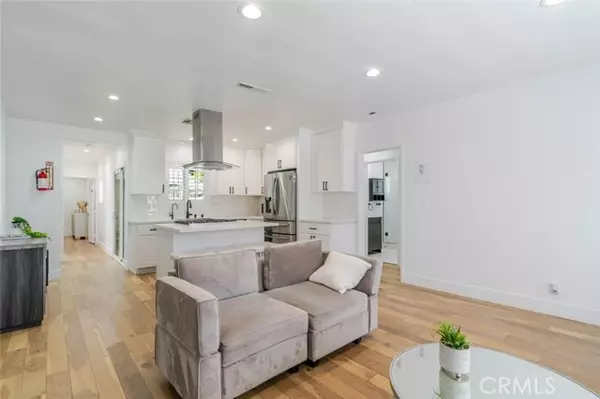 Reseda (los Angeles), CA 91335,7315 Jamieson Avenue