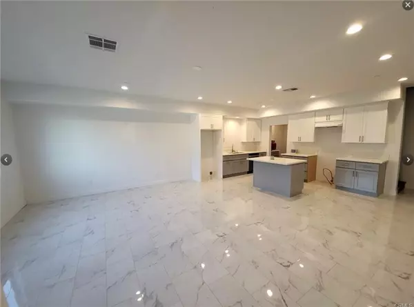 Van Nuys (los Angeles), CA 91405,14614 Vanowen Street