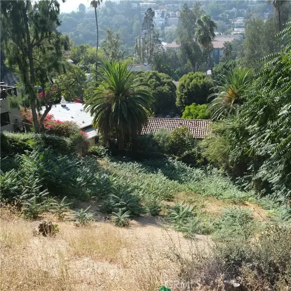 Los Angeles, CA 90068,6682 Whitley Terrace