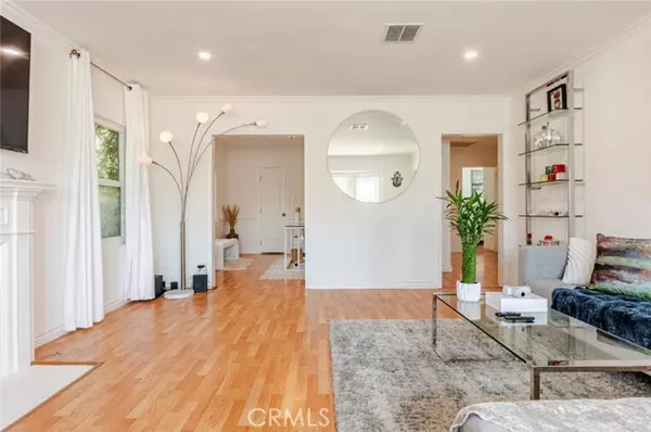 North Hollywood (los Angeles), CA 91606,6220 Morella Avenue