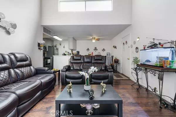 Canoga Park (los Angeles), CA 91304,8601 International Avenue #265