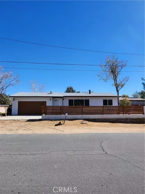 42524 42nd, Quartz Hill, CA 93536