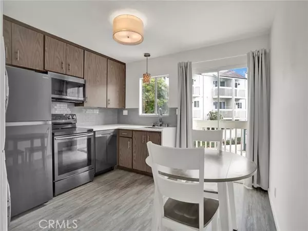 Port Hueneme, CA 93041,209 S Ventura Rd #31