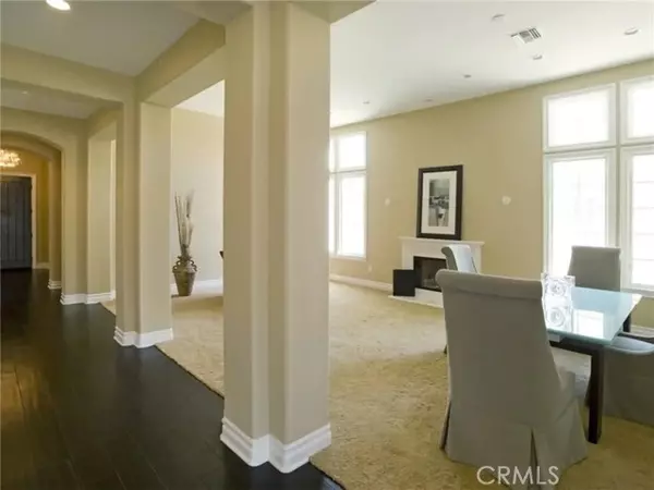 Calabasas, CA 91302,3915 Prado Del Maiz
