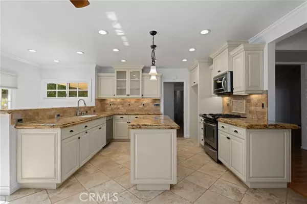 Woodland Hills (los Angeles), CA 91367,5341 Dubois Avenue