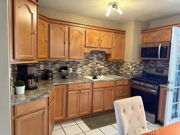 Sylmar (los Angeles), CA 91342,12796 Norris Avenue