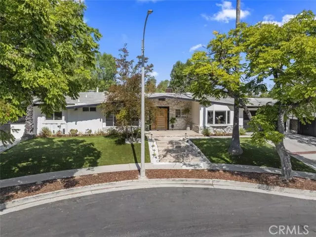 Woodland Hills (los Angeles), CA 91367,23761 Ladrillo Street