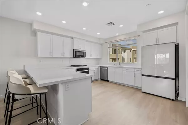 Valencia (santa Clarita), CA 91381,27579 Sanctuary Ct.