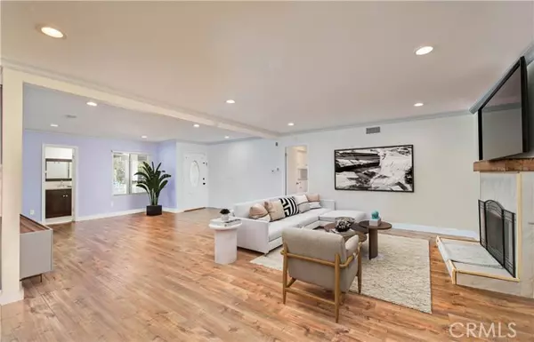 Granada Hills (los Angeles), CA 91344,16420 Flanders Street